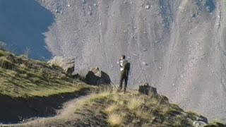 chemins de traverse Les cretes de la blanche au dessus du vallon de Sestriere [upl. by Alexei]