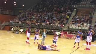 Harlem Globetrotters v Washington Generals  Almere 17415 [upl. by Anavahs]