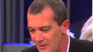 Antonio Banderas hizo del Gato con Botas en Mirtha Legrand [upl. by Rehtnug]