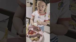 계란까기🥚 an eggshelling baby babyshorts baby shortvideo shorts shortsfeed cute funny 33개월 쇼츠 [upl. by Esinwahs655]