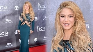 Shakira Shows Off Figure at the 2014 ACM Awards [upl. by Silvia224]