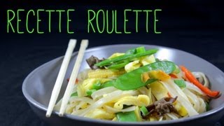 Nouilles chinoises sautées aux légumes [upl. by Anelhtak]