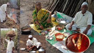 वाय्ड्या जातीच्या बारीक माशाचं झणझणीत कालवण  बाजरीची चुलीवरची भाकरी लय भारी जेवण  Tatyacha Mala [upl. by Fiorenza]