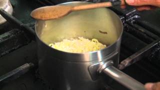 La ricetta di BLOB  RISOTTO AI PORRI CON RIDUZIONE DI AGLIANICO TDI ch97 [upl. by Nalloh]