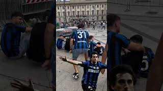 Ruttovibe legge le maglie dei tifosi del derby di Milano [upl. by Ransom]