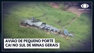 Avião de pequeno porte cai no sul de Minas Gerais [upl. by Mobley626]