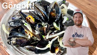 Moules Marinière  Mussels steamed in White Wine 🇧🇪 classic [upl. by Attej]