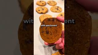 what happens if you use wax paper instead of parchment paper baking chocolatechipcookies [upl. by Malas]