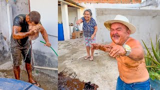 PILILIU DÁ SUA CUECA FEDORENTA PRA LEÔNCIO LIMPAR O ROSTO 🤣  PILILIU DA RESENHA [upl. by Teragramyram]