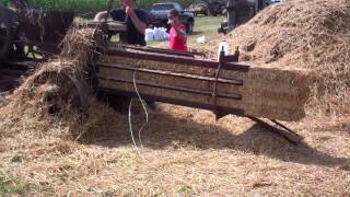 3552 Baling Straw before Knotters [upl. by Puglia]