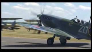 EIGHT SUPERMARINE SPITFIRES DISPLAY  DUXFORD  FLYING LEGENDS  2010 [upl. by Adelina]