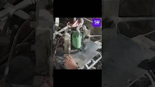 Manufacturing of Plastic Oil can plasticfactory machine oilcan gallonofwater shorts [upl. by Lrig]