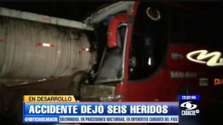 Seis heridos tras accidente en vía VillavicencioPuerto López [upl. by Geraint]