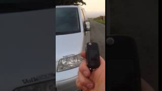 VW T5 rétroviseur rabatable  remote folding mirrors [upl. by Dehsar]