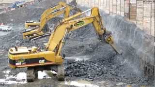 Caterpillar 385B LME avec Atlas Copco HB10000 [upl. by Aowda]