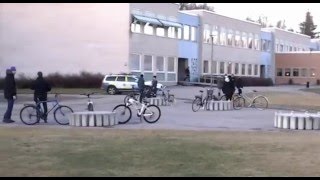 Polisinsats på skola i Hofors efter bråk om dator [upl. by Einej935]