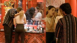 Bigg Boss 17 Family Week Arun Aur Unki Wife Malak Ka Dikha Romance Dono Ne Kiya Lip Lock [upl. by Zined]