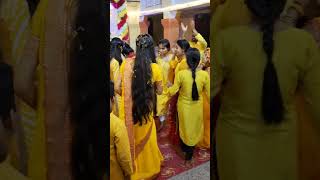 Delhi aana jana lagal raha ta dil pe hath rkh ke dike ika dekh kahta ta😍❤️😍bestviralgroup dance [upl. by Avaria]