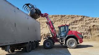 Weidemann 9580T in Central Alberta [upl. by Rebmyt]