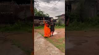 tumparla tumparla vaana padthundi😍 dance folksongs mangli tumparla [upl. by Suoirrad]