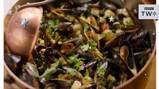 Delicious Moules Marinière Pasta – Nigella At My Table  Episode 6 – BBC TWO [upl. by Ocinemod]