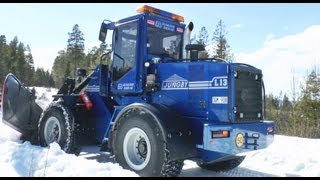 Wheel loader Ljungby L13  Snow plowing [upl. by Theone]