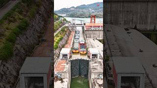 Ship Elevator In Panama Canal 😱 [upl. by Nathalie]