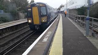 Southeastern 375924 At Gillingham Kent For Dover Priory Via Faversham 12112024 [upl. by Sethrida]