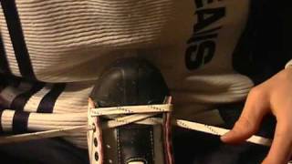 How to LACE icehockey skates [upl. by Ehling]