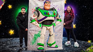 DESENHAMOS E PINTAMOS BUZZ LIGHTYEAR GIGANTE  Gabriel e Shirley 20 [upl. by Dnomse]