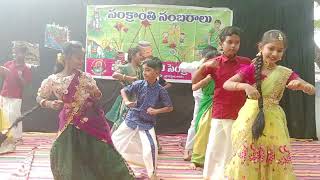 sankrathi vachinde thummadasong dance by 4th class [upl. by Adarbil369]