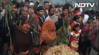 Unseasonal Rain Hail Damage Standing Crops in Maharashtra Madhya Pradesh [upl. by Akkim449]