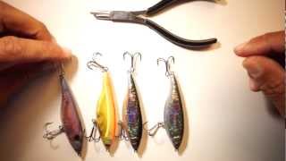 How to change out a treble hooks on your lures no tools needed [upl. by Wanyen]