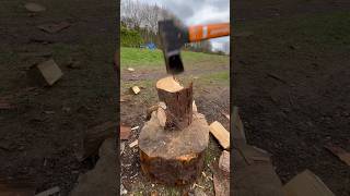 🪓🪓😎SPLITTING logs made EASY😎🪓🪓 fiskars a26 [upl. by Nnaeed]