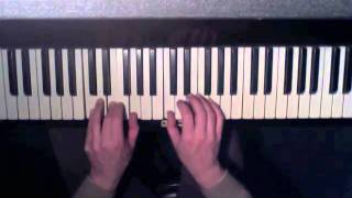 Tragt in die Welt nun ein Licht  easy piano cover [upl. by Yllim]