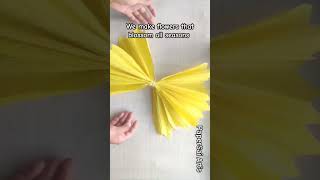 Handmade Giant Crepe Paper Flower without using glue gun Flores de papel crepe PaperSaiarts [upl. by Anawak]