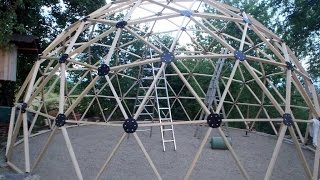 UDOMIA Geodesic Dome 4 Frequenz 8 Meter Durchmesser Mondholz [upl. by Annawal]