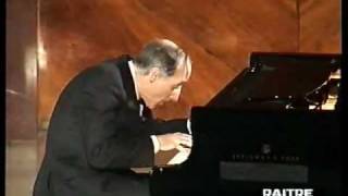 DEBUSSY  Estampes  pianista Bruno Canino [upl. by Ainirtak733]