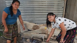 Wendy y su familia compran elotes para comer junto a los trabajadores y vienen a ver como va su casa [upl. by Maxia]