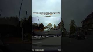 Les gens sont totalement inconscients sur la route 🤬  dashcam france route [upl. by Siver]