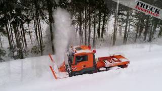 Schneeschleuder auf MAN TGA und Fendt im Einsatz [upl. by Bonnee]