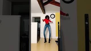 Tallest Lady Dancing Sawa Sawa Sawale Flavour Sawale African Song [upl. by Enilesor619]