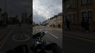 A motorbike rider catches the exact moment moped thieves snatch someones phone in walthamstow [upl. by Nosliw]