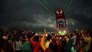 Merinding Lihatnya Detikdetik Gerhana Matahari Total di Palembang  Total Solar Eclipse 2016 [upl. by Attenweiler]