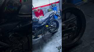 Inyector malogrado en una Yamaha FZ 30 😰motos biker yamaha fz yamahafz fz30 peru motor [upl. by Lindo]