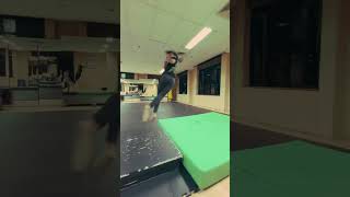 Latihan Side Twist Tricking Capoeira [upl. by Maddock]