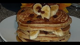 pancake alla banana e canella😉بانكيك بالبنان والزبيب صحي ولذيد 😋جربي وحكمي أنيقتي [upl. by Tammany]