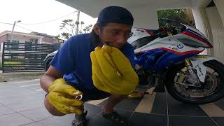 BMW S1000RR 2014 Engine Oil Change Service BMW S1K [upl. by Gnahc]