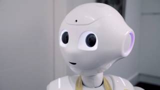 El robot Pepper entrevista al jurista Antonio Garrigues [upl. by Malachi]