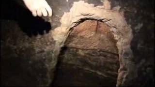 Saxon Dungeon Oubliette uncovered at Galleries of Justice [upl. by Anisirhc]